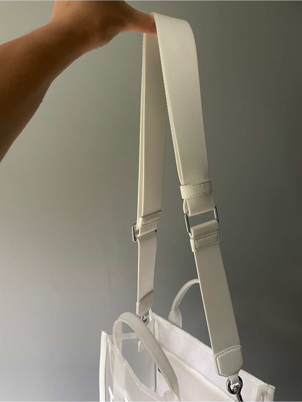 Marc Jacobs White Clear PVC 'The Tote Bag' with White Trim - Picture 6 of 13